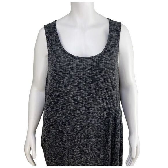 PLUS SIZE NWT Torrid bodycon dress - Picture 2 of 8